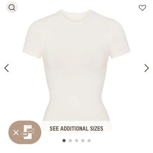 Skims Soft Smoothing T-shirt, Marble, Small